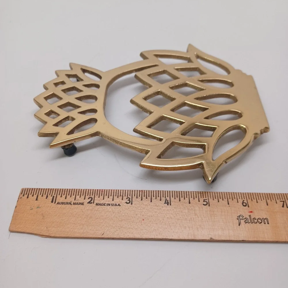 Virginia Metalcrafters Brass Pineapple Trivet 1976 Vintage 10-46 Hospitality